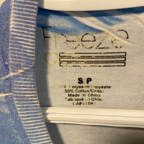 ⚫️ freeze ⚫️ Beach scene sweatshirt - size small - Picture 2 of 3